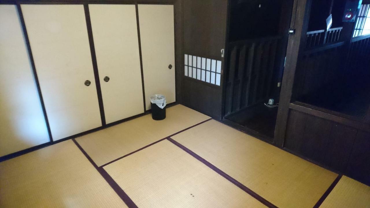 Gokayama Gassho No Sato Hotell Nanto Eksteriør bilde