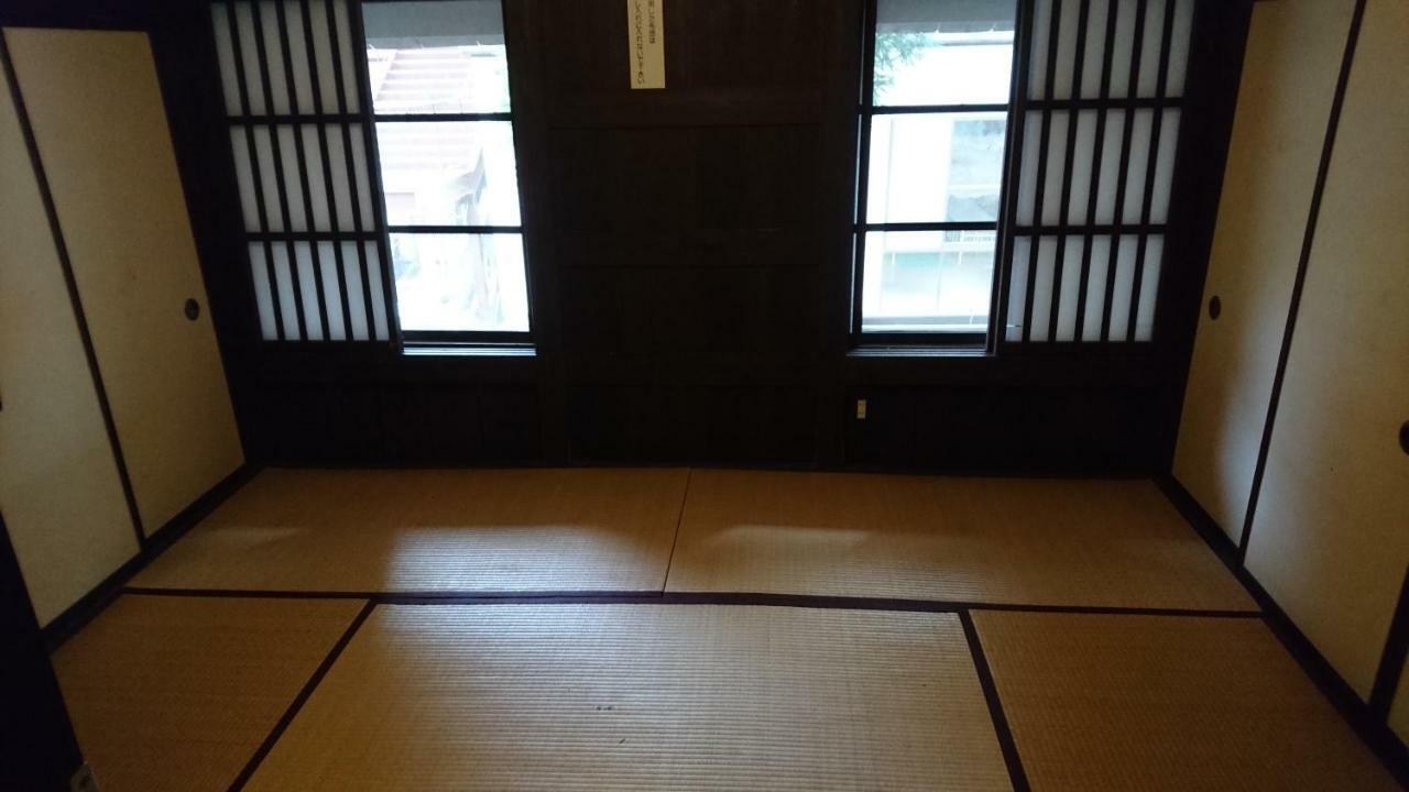 Gokayama Gassho No Sato Hotell Nanto Eksteriør bilde