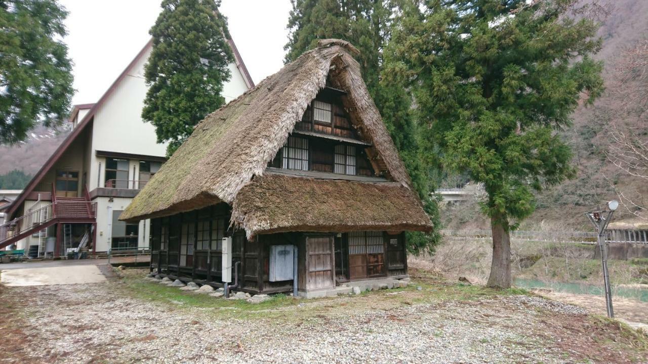 Gokayama Gassho No Sato Hotell Nanto Eksteriør bilde